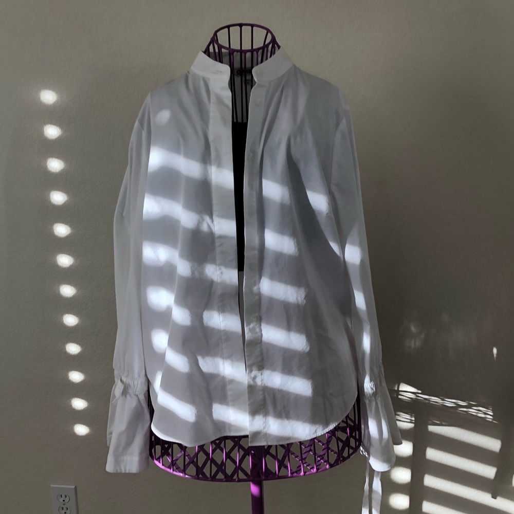 Express button down blouse - Picture 2 of 5